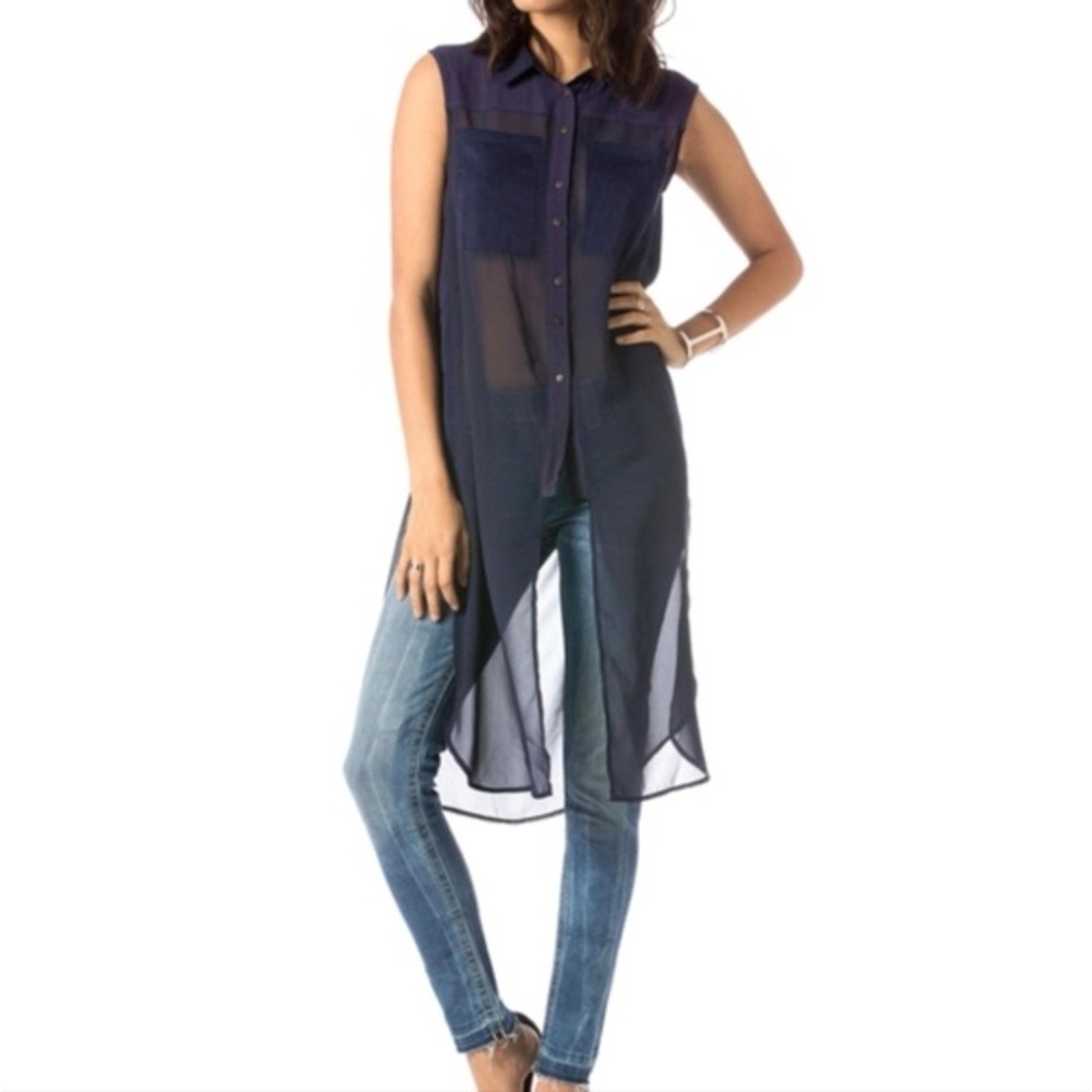 Miss Me Sleeveless Sheer Button Down Top! NWT, Size Large!